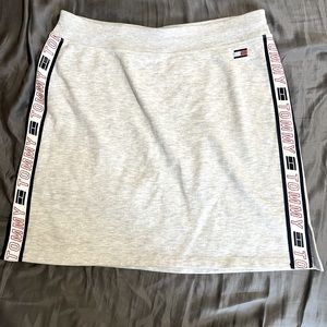 Tommy Hilfiger Sport Skirt. Size large. Less than 3-years-old & never worn.